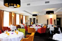 Le Saint-Pierre Hotels in Mezidon-Canon