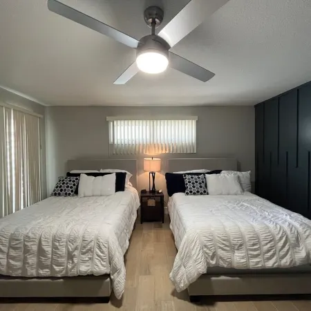 The Crystal Rose House Spacious, Modern and Bright