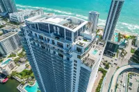 2BR Ocean Penthouse: Private Terrace & Hot Tub