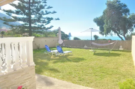 Holiday Beach House Ritsa am Agios Gordios, Corfu Отели в г. Agios Gordios