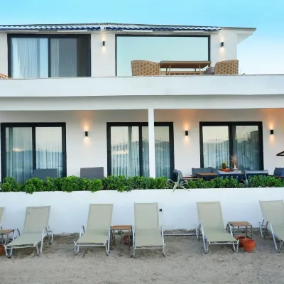 Daphnis Hotel Hotel dekat Pantai Golkoy