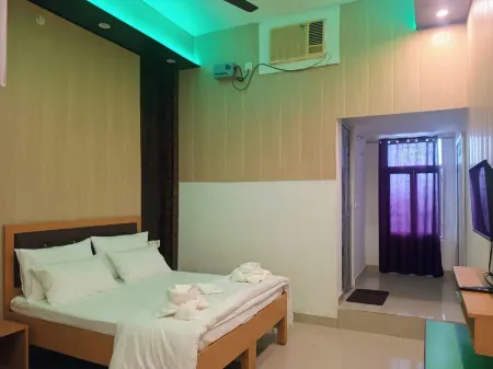 RK Lawns Отели в г. Пандри Крипал