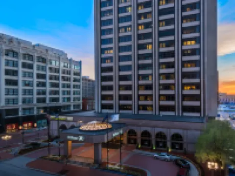 ヒルトン インディアナポリス ホテル & スイーツ インディアナポリスのホテル