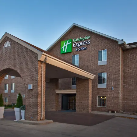 Holiday Inn Express & Suites SIOUX FALLS AT EMPIRE MALL by IHG