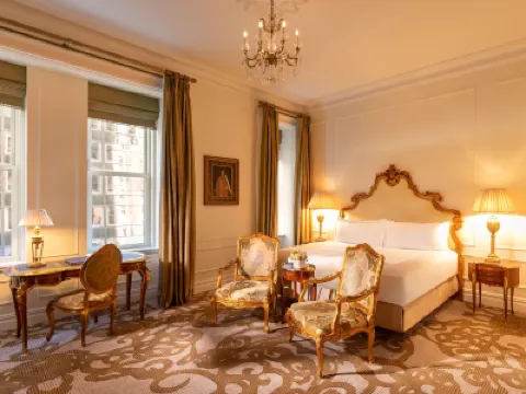 The Plaza, A Fairmont Hotel Отели в г. 