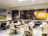 Hotel Mercure Oostende Hotels near Fort Napoleon