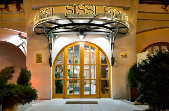 Corvin Hotel Budapest Corvin Wing Hotel berhampiran Holocaust Memorial Center