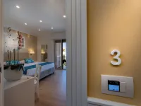 HOTEL KALI  = 卡利蘇倫多飯店 義大利區（Corso Italia）附近的飯店