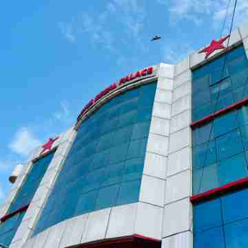 Hotel Regal Palace Hotel Exterior