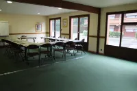 Kyriad Lille Est - Hem Hotels in Leers