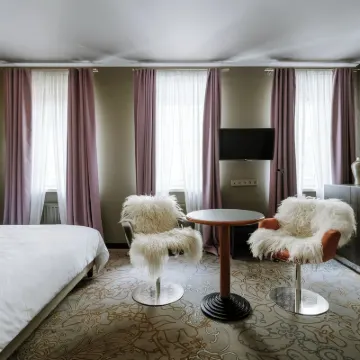 Vozdvyzhensky Boutique Hotel Hotels near St. Michael's Golden-Domed Monastery