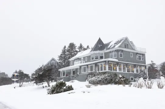 Cape Arundel Inn and Resort Hotels in Kennebunkport