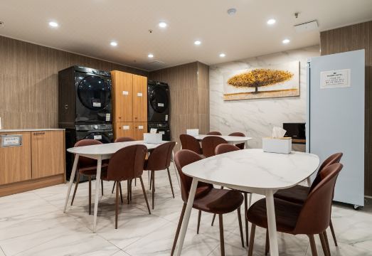 하운드호텔 객실 내부 2