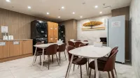 Jecheon Hound Hotel - breakfast