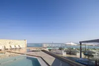 Jo An Beach Hotel - Pool