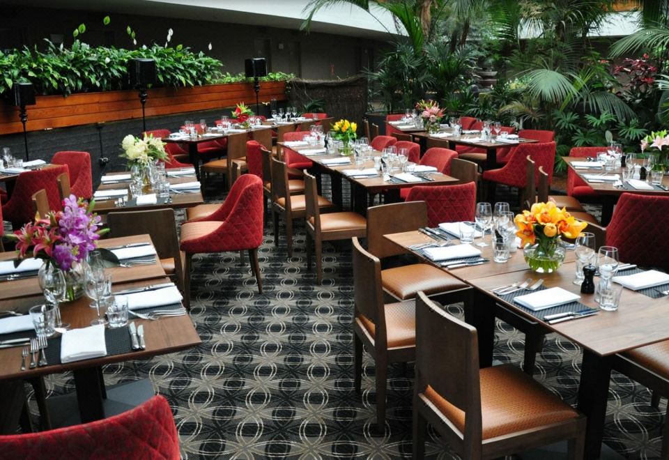 Pavilion on Northbourne Hotel Over view