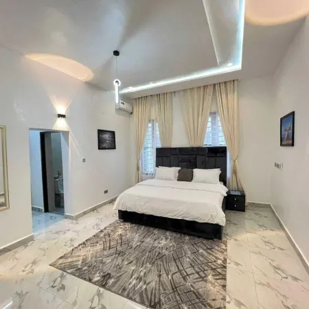 Monabliss Hotel & Suites