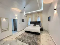 Monabliss Hotel & Suites فنادق في 