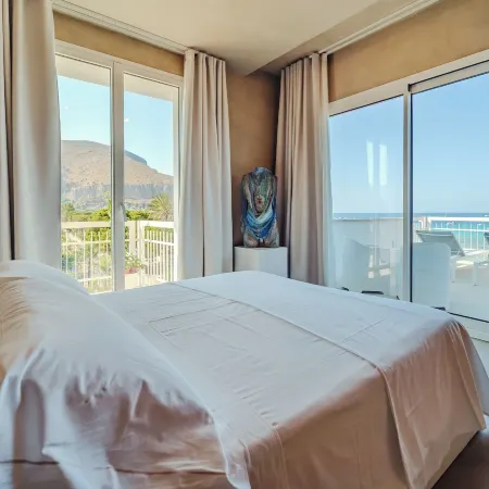 Hybrid Icon Rooms Gallery