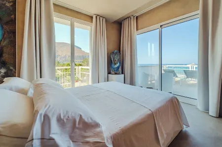 Hybrid Icon Rooms Gallery