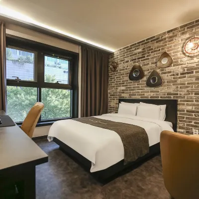 Hotel Hermes โรงแรมใกล้สวนยงฮา