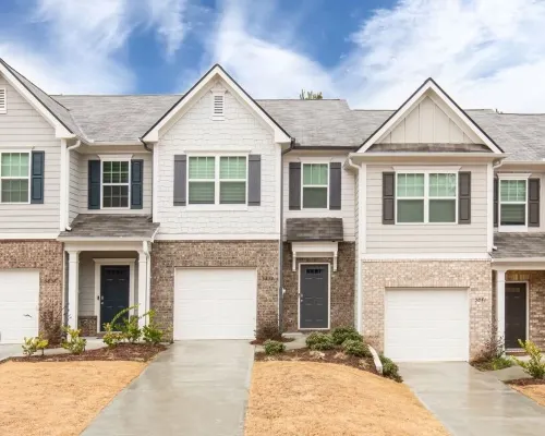 A Traveler’s dream; Private Townhome 15min to Airport in peaceful Union City Hotels in Union City