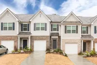 A Traveler’s dream; Private Townhome 15min to Airport in peaceful Union City