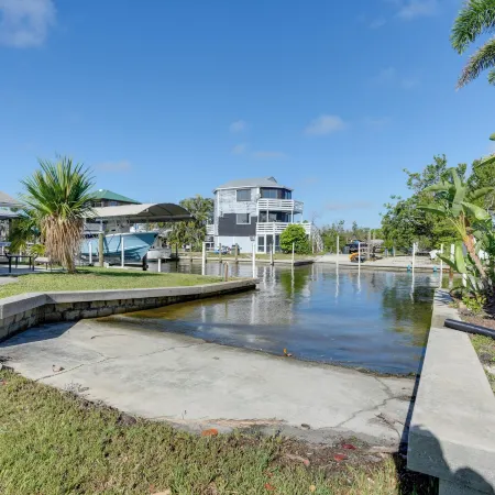 Bokeelia Island Oasis Waterfront, Private Dock!