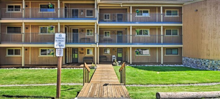 Condo w/ Pool + Hot Tub - Walk to DT Winter Park! Ξενοδοχεία στην πόλη Winter Park
