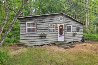 Cabin w/ Trails + Creek! 23 Mi to Camelback Slopes - 3つ星