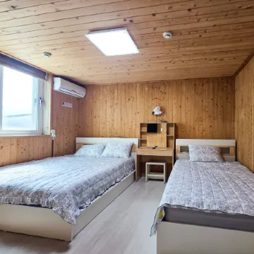 Odaesan Healing Town Byeolbit-Dong Отели рядом с достопримечательностью «Woljeongsa»