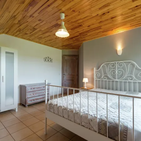 Magnificent Villa in Brisy with Sauna Roofed