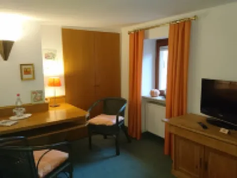 Pension Landhaus Fischer - Daniel Fischer Hotels in Maßweiler