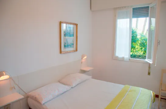 Apartment in pine forest near the beach