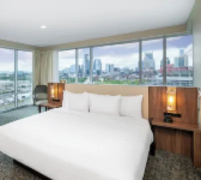 La Quinta Inn & Suites by Wyndham Nashville Downtown/Stadium