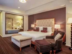 Joy Nostalg Hotel & Suites Manila Managed by The Ascott Limited