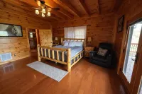 Huge Mountain Estate,Blue Ridge View, Sleeps 18, Hot Tub, Deck, & Game Room