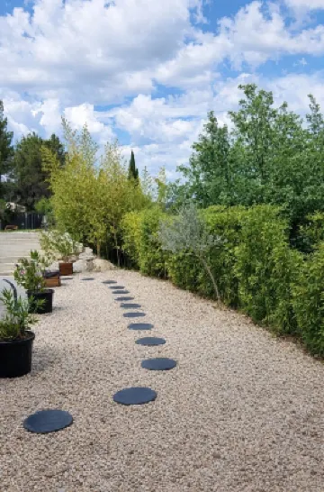 Comfortable Flat – Swimming Pool, Boules Court & Peaceful Setting in Pertuis Hotels in Pertuis