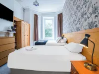 OYO The Lodge Bournemouth Standard Twin Room