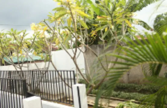 Villa Kilat Banyuwangi 鄰近Bromo Ijen Tour Agency Indonesia的酒店