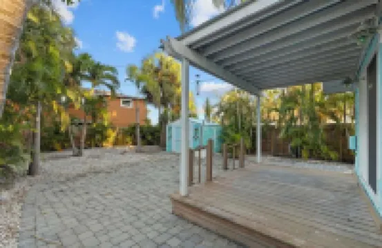 棕櫚灣隱居處兩卧靠近海灘