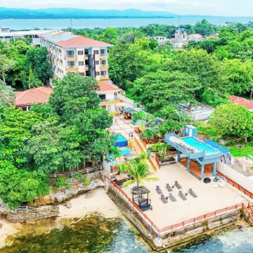 Palmbeach Resort Mactan Cebu powered by Cocotel