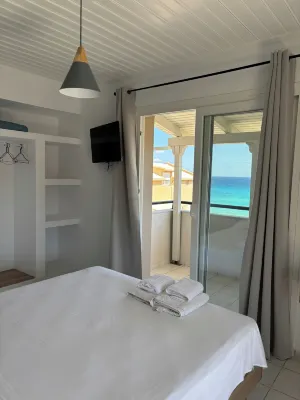 Vaso Alykanas Studios - 3-Star