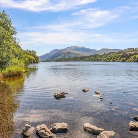 One-bedroom Cottage in Llangollen, No Deposit Отели в г. Лланголлен