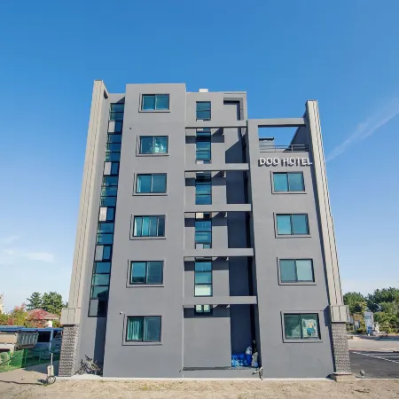 Sokcho Two Hotel Отели рядом с достопримечательностью «Стадион Сокчхо»