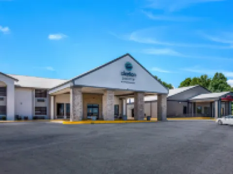 Clarion Pointe Marshall Hoteles en Marshall