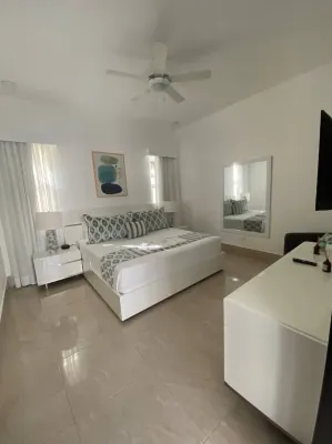The crown Oasis Luxury Escape   All inclusive Hotels in 