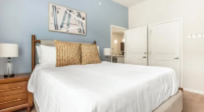 Landing Furnished Apartments - Central West End