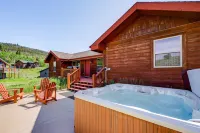 Beaver Lodge 5 Bedroom Home - Parking