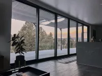 Private modern retreat close to Zion/Bryce Hotels in Kane County
